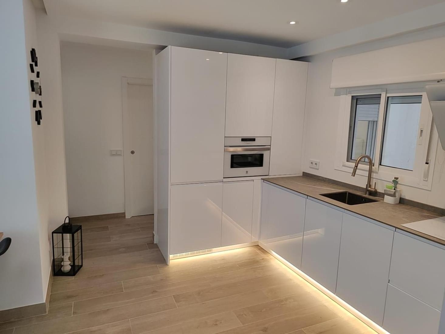 De La Rosa Apartment